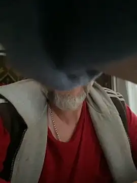 Frosl élő XXX-chatje