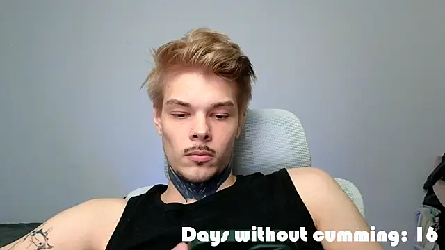 DENIS_HERE élő XXX-chatje