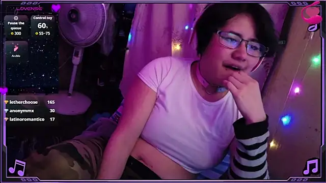 Chat +18 de Ftm_Bunny ao vivo