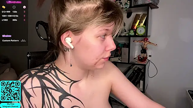 MadalynNosel's Live XXX Chat