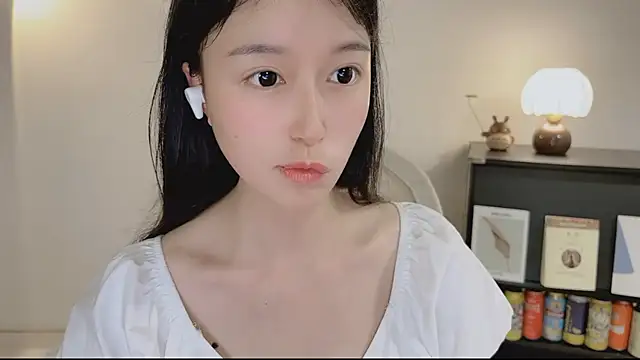 Onechestnut live XXX chat