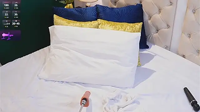 caroline_adams_のライブXXXチャット