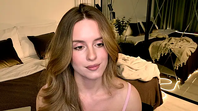 RozzitaBedberryのライブXXXチャット