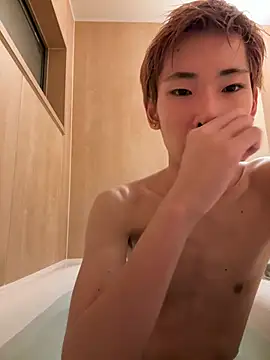 yuyusan07 Show in webcam