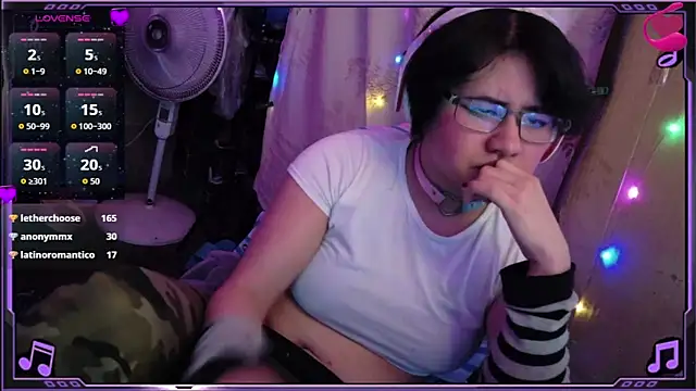 Ftm_Bunny Chat XXX in diretta