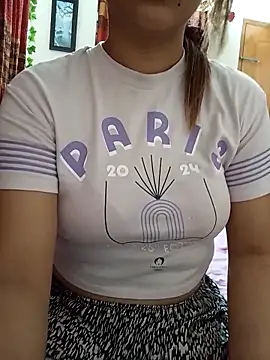 Tanha18 – Live XXX-chat