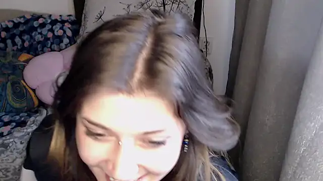 AlienforTwenty – Live XXX-chat