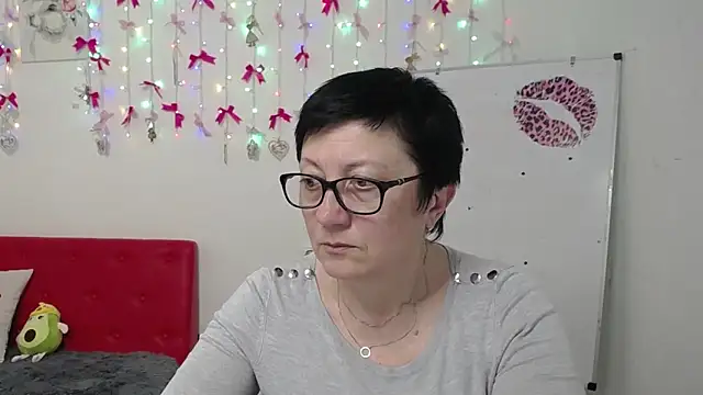 EmilyL0ve – Live XXX-chat