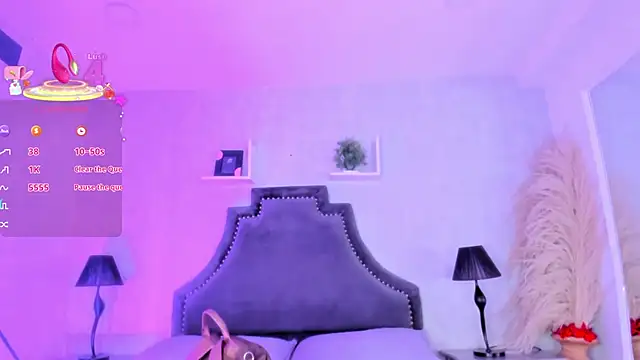 KarelyMitchel Chat XXX in diretta