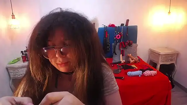 XXX chat uživo modela selenablairx