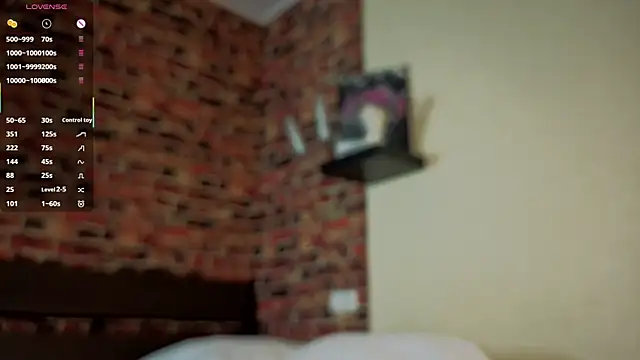 XXX chat uživo modela Six_Seven7