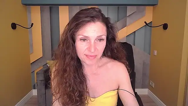 دردشة EllaLong الجنسية المباشرة