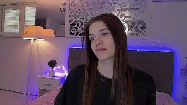 LuisaClover 现场XXX聊天