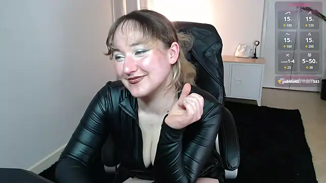 Crystal-dreamt Webcam show