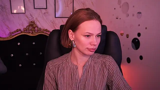 ShyySiren: απευθείας συνομιλία ΧΧΧ