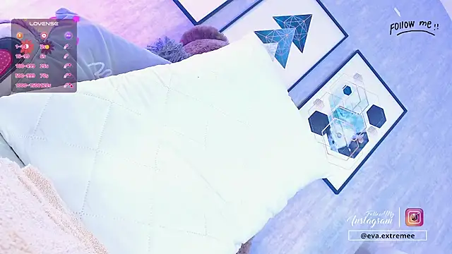 eva_cuper élő XXX-chatje