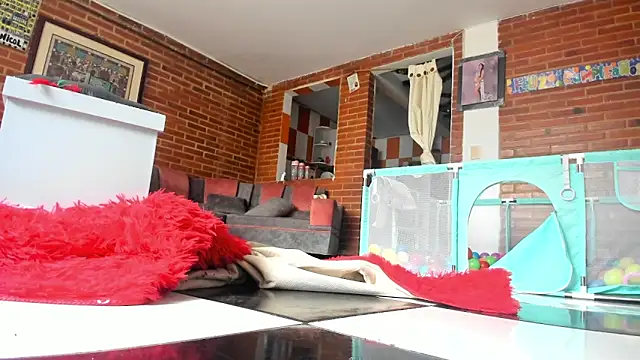 Lia_rouse04 Chat XXX live