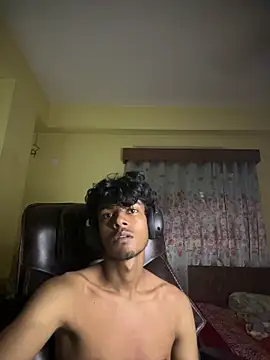 Show modela thecatfishh na web-kameri