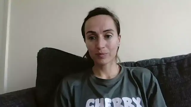 SportyBella_91のウェブカメラショー