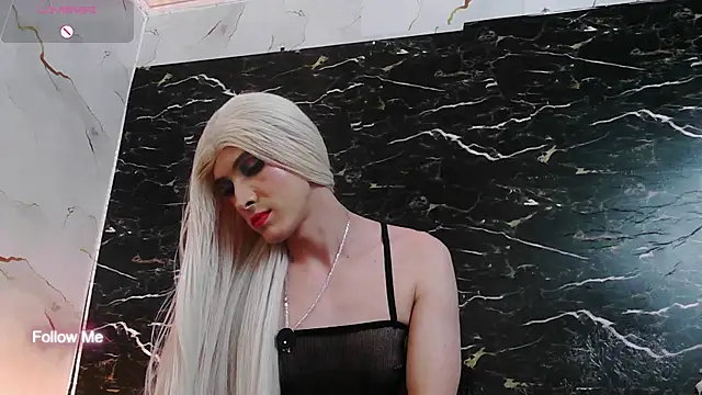 crislingery_dolli 在線直播表演