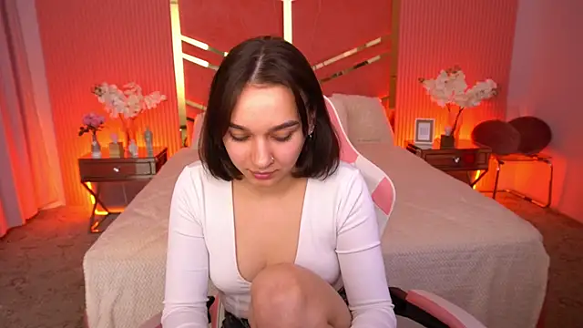 FlirtyMusa's Live XXX Chat