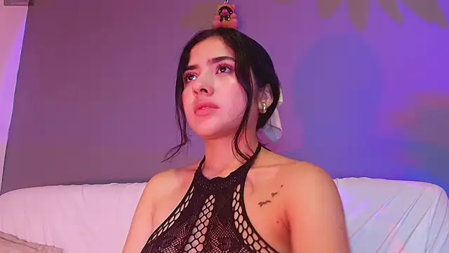 adara_johnson__のライブXXXチャット