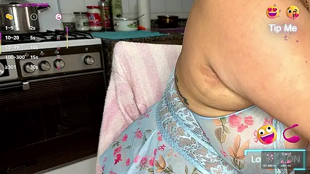 Foxyfox_realsex webcam show