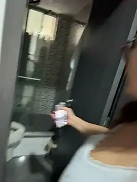 ANTONELLA_VIOLETA_のライブXXXチャット