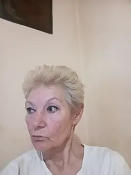 Calypso-LooveのライブXXXチャット