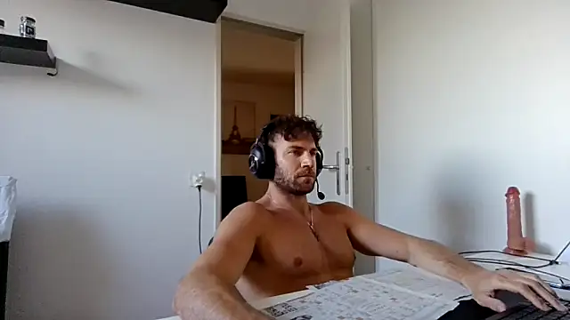 دردشة alpha-hunk الجنسية المباشرة