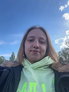 Spatgirl: διαδικτυακό σόου στην κάμερα