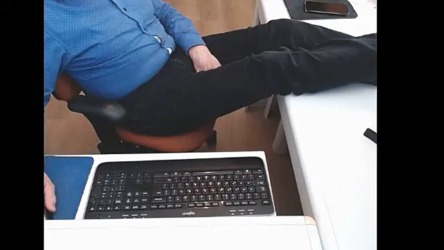 dutchpornkingのライブXXXチャット