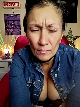 TheDimeのライブXXXチャット