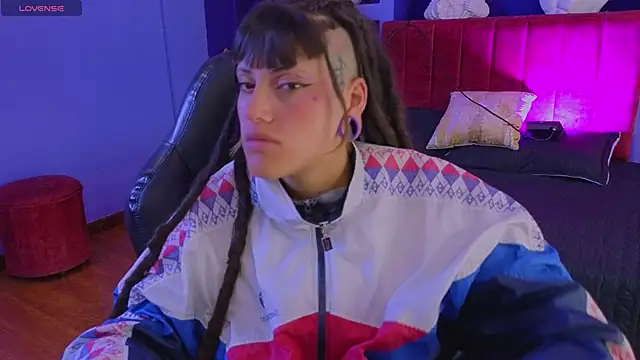 _sharlotte777のライブXXXチャット