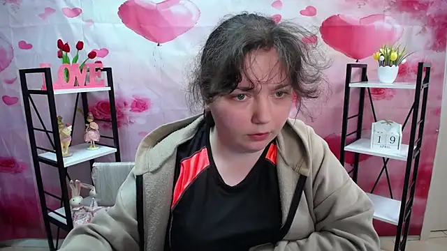 NeonilaLisova 现场XXX聊天