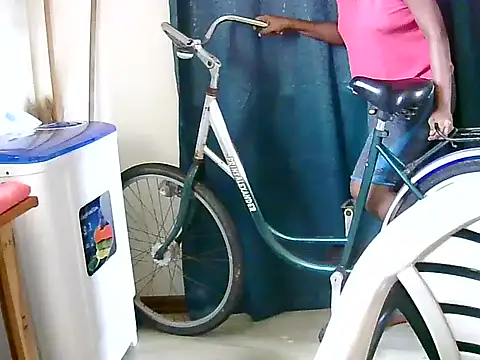 Ansh1307のライブXXXチャット