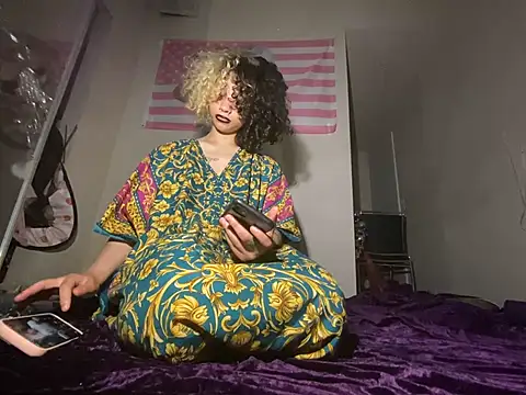 Chatroom XXX en direct de Creolegirl19