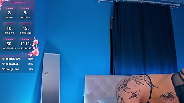 LinablueeyedのライブXXXチャット