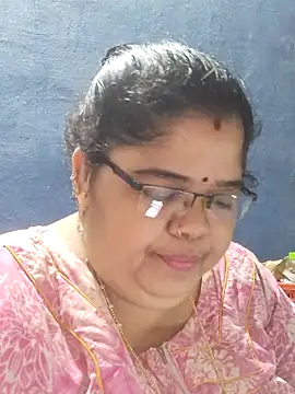 tamilthanushri webcam show