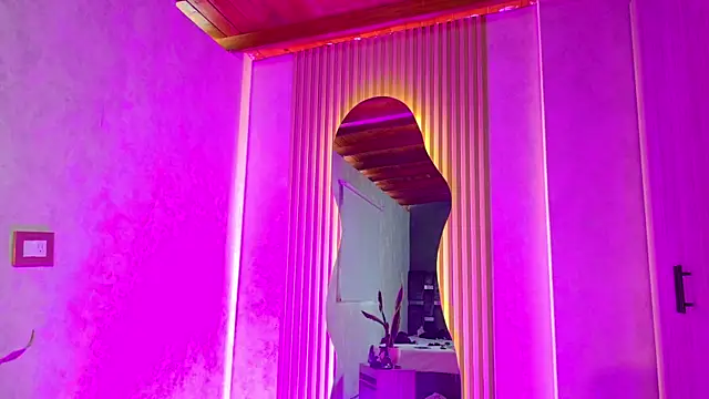 XXX chat uživo modela Taurito___