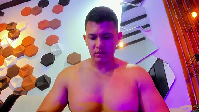 Онлайн чат XXX RomanCroft