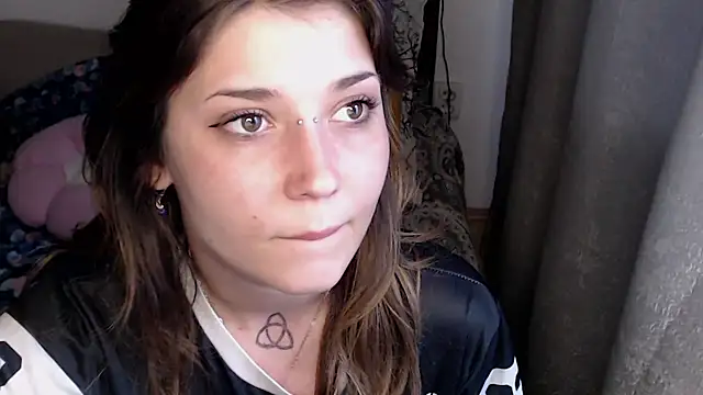 Živý XXX chat AlienforTwenty