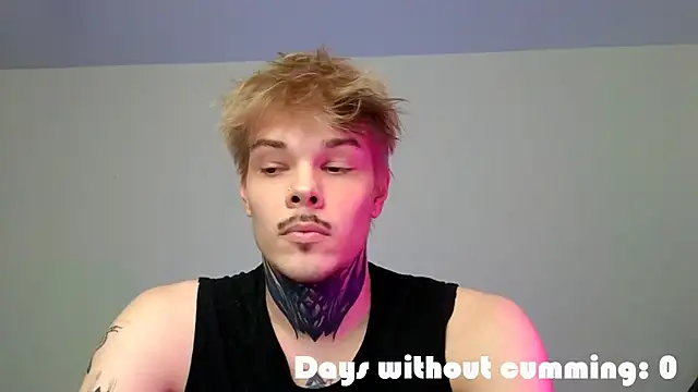 DENIS_HERE Adlı Modelin Canlı XXX Sohbeti