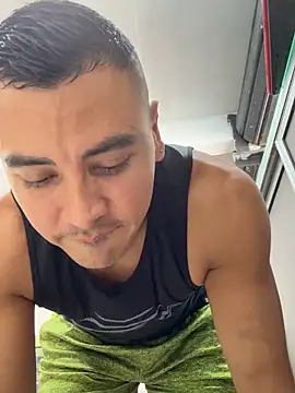 Paul22cm-'s Webcam Show