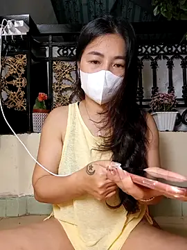 Chat +18 de lyna_bl ao vivo