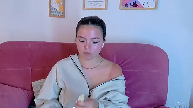 Juanita_owens Adlı Modelin Canlı XXX Sohbeti