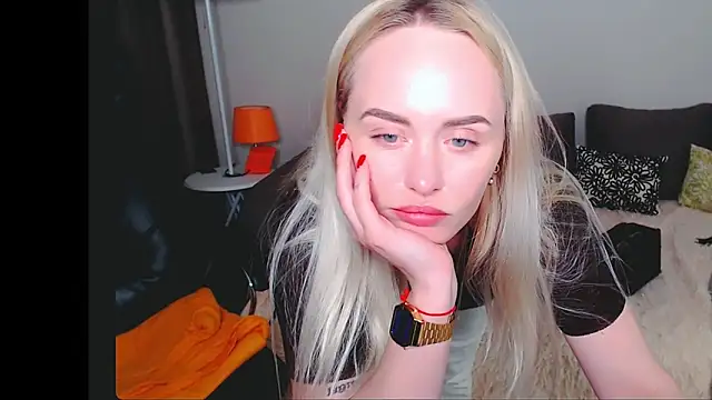 LiluMoon__'s Live XXX Chat