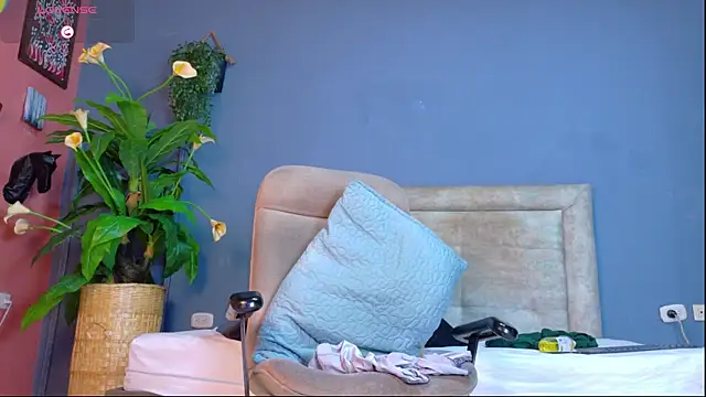 hunter_biggest live XXX chat