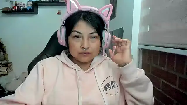 دردشة Shaddycute_ الجنسية المباشرة