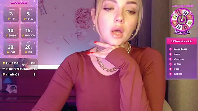 -Stephanie-: онлайн-секс-чат